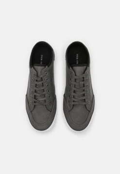 Pier One Sneakers Laag - Grey -Pier One 121b9e5dccd84e7482b811a5f0f11ce0 scaled