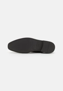 Pier One Unisex - Sportieve Veterschoenen - Black 10 Pier One Unisex - Sportieve Veterschoenen - Black -Pier One 19b8dfc3128346bd86ff3bbf611b5082 scaled