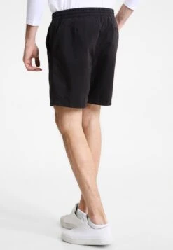 Pier One Shorts - Black 8 Pier One Shorts - Black -Pier One 24c0f72b6cbd4911b046432e152515f3