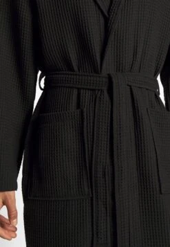 Pier One Badjas - Lack -Pier One 25aab4bcb7dc41eb8bd8e14d06216bbd scaled