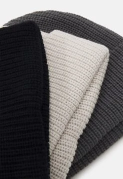 Pier One Unisex 3 Pack - Muts - Black/Dark Grey/Off-White/ -Pier One 2a1daa058c674c9dbb0074799d429f4b scaled