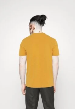 Pier One 7 Pack - T-Shirt Basic - White/Yellow/Lilac -Pier One 2a77106794594a33b87e24ad7647e33d scaled