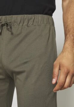 Pier One 2 Pack - Pyjamabroek - Black/Khaki -Pier One 2d7e8aabb1c34004a160f9bd3c559011 scaled