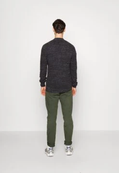 Pier One Vest - Grey -Pier One 3f571c3284634d399873a52ebabd01ea scaled