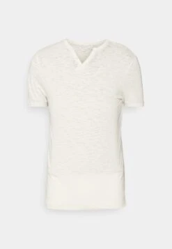 Pier One T-Shirt Basic - Off-White 8 Pier One T-Shirt Basic - Off-White -Pier One 3f645856250b4031877b3d51974213ac scaled