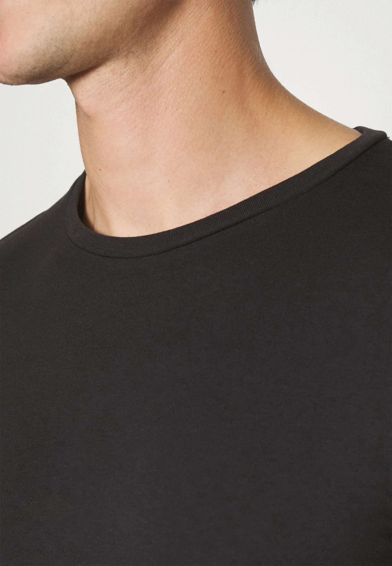 Pier One 3 Pack Muscle Fit- T-Shirt Basic - Black 5 Pier One 3 Pack Muscle Fit- T-Shirt Basic - Black - Afbeelding 5