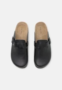 Pier One Leather Unisex - Pantoffels - Black 9 Pier One Leather Unisex - Pantoffels - Black -Pier One 4c2c459ed10b4062bddc395a16224153 scaled