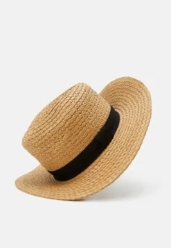 Pier One Hoed - Tan -Pier One 55254d8a66454f9a8f66fb0200cafc8b scaled