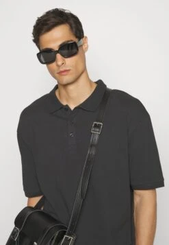 Pier One Poloshirt -Black -Pier One 555be9b80dd5413498599cbd9be95111 scaled
