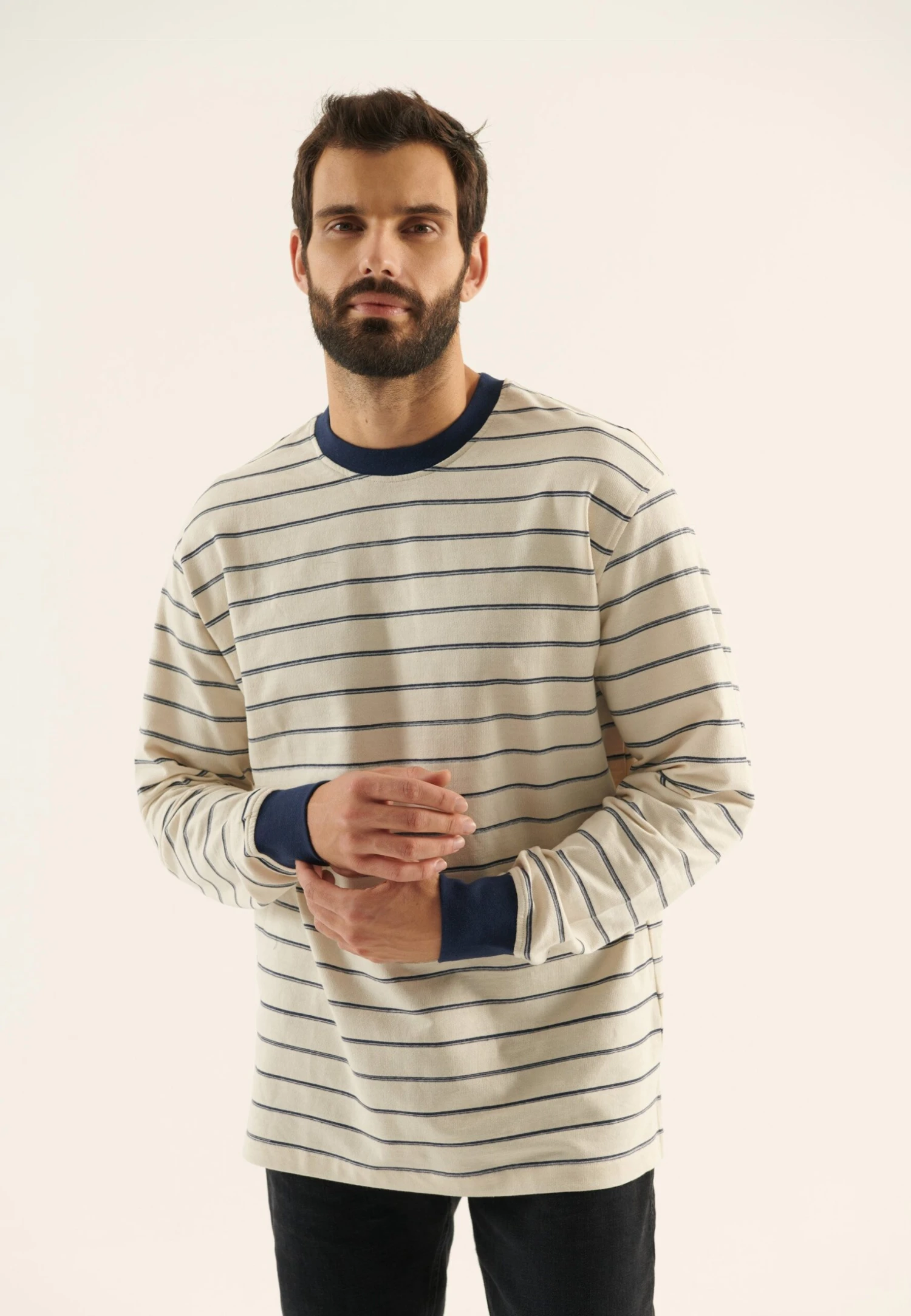 Pier One Longsleeve - White 1 Pier One Longsleeve - White