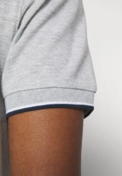 Pier One 2 Pack - Poloshirt - Light Grey/Dark Blue -Pier One 5e4da2bcaa4e4b41b638ac5c292bdd5f scaled