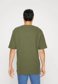 Pier One T-Shirt Basic - Olive -Pier One 65ccf289de134aeea9fa2e41e2b7c35a scaled