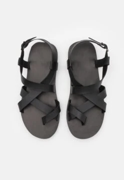 Pier One Teensandalen - Black 9 Pier One Teensandalen - Black -Pier One 6818b30d26474e658a275654bdec1e84 scaled