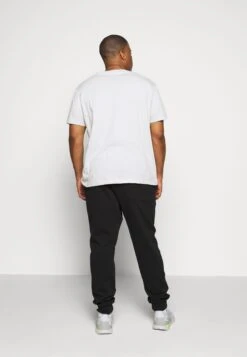 Pier One Trainingsbroek - Black -Pier One 699521bb2749412dbeafcb45a7d1ceb2 scaled