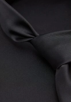 Pier One Set - Pochet - Black -Pier One 769b5c85ba9b4914b6d02f22d14f654f scaled