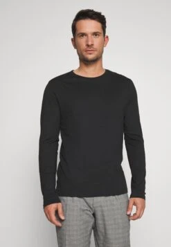 Pier One 2 Pack - Longsleeve - White/Black -Pier One 77d1f130bf974783921531825fa29315 scaled