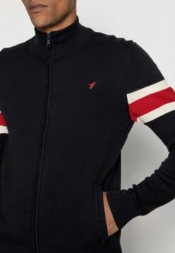 Pier One Vest - Dark Blue -Pier One 86ae7227707f4756b01d8e0162196181 scaled