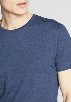 Pier One 3 Pack - T-Shirt Basic - Black/White/Blue 9 Pier One 3 Pack - T-Shirt Basic - Black/White/Blue -Pier One 878a6b632a3e4d79b61d9c486c38c510 scaled