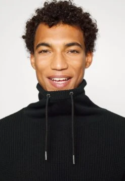 Pier One Structure Block High Collar - Vest - Black -Pier One 8ae538afff544777a63a44071114fc02 scaled