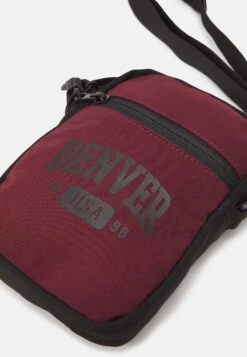 Pier One Schoudertas - Dark Red 7 Pier One Schoudertas - Dark Red -Pier One 8c9969e5df554a22979dabcecdbc3a48 scaled