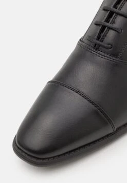 Pier One Unisex - Sportieve Veterschoenen - Black 11 Pier One Unisex - Sportieve Veterschoenen - Black -Pier One 8eed937176a24183863e83a88f477893 scaled