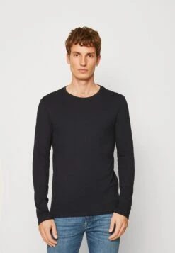 Pier One 2 Pack - Longsleeve - Light Blue/Dark Blue 9 Pier One 2 Pack - Longsleeve - Light Blue/Dark Blue -Pier One 9558d7e27c7a496ea095985662933618 scaled