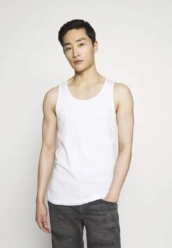 Pier One 3 Pack - Top - White/Black -Pier One 96ee9a2668014691b3772c4bedb56cba scaled