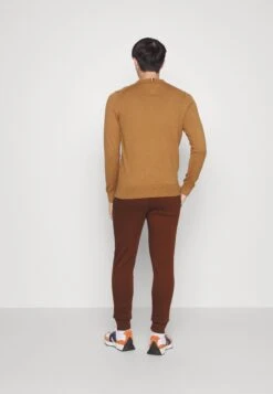 Pier One 2 Pack - Trainingsbroek - Dark Brown/Black -Pier One 994bb4a4696a4095ace27240f693a155 scaled