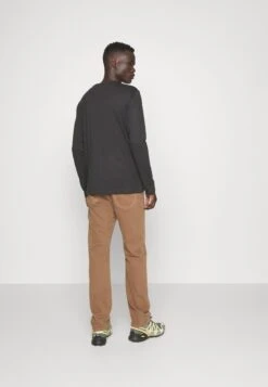 Pier One 3 Pack Unisex- Longsleeve - Black/Bordeaux/Dark Green -Pier One a2aa8a4e8b484e99969d8950461dc79e scaled