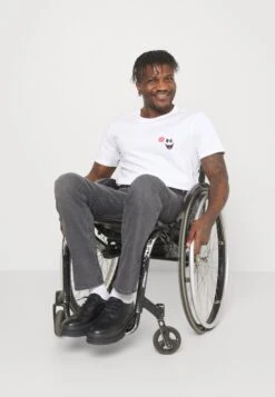 Pier One Straight Leg Jeans - Grey Denim -Pier One aa391ddaeb5b4eb88a37b8d011fe8892 scaled