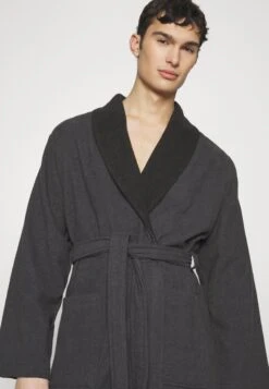 Pier One Shawl Towel Bathrobe - Badjas - Dark Grey -Pier One aedd72cbd7d04b83bcef8a6c104e08f9 scaled