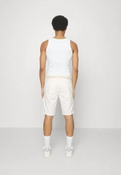 Pier One Shorts - White -Pier One af2b3cbb37c243f192f039de557dff81 scaled