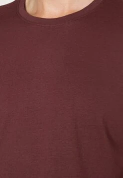 Pier One 5 Pack - T-Shirt Basic - Bordeaux/Light Grey/Brown -Pier One b3b82d7abcbb40a5b2a40e8096a778d2 scaled