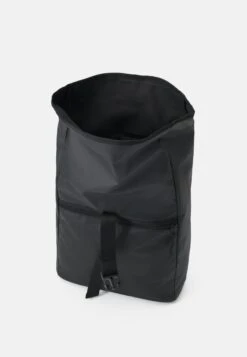 Pier One Tarpaulin Water Repellent Unisex - Rugzak - Black -Pier One b496b4c13f874365838f471496f42273 scaled
