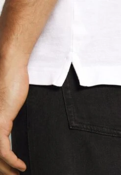 Pier One 2 Pack - Poloshirt - White/Black -Pier One b4c1c454fc3f4bc8a30e47a738a048f0 scaled