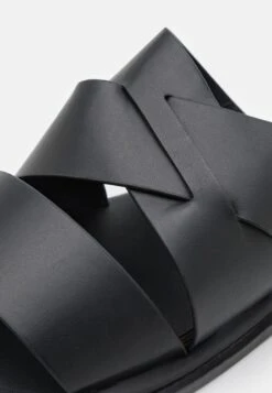 Pier One Muiltjes - Black -Pier One b50a1b42a3ee4cfaa6748df68bcbfe4c scaled