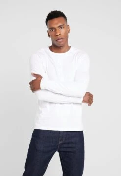 Pier One 2 Pack - Longsleeve - White 7 Pier One 2 Pack - Longsleeve - White -Pier One b74a28ee32764edb9a0082e4dc412571 scaled