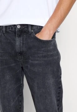 Pier One Slim Fit Jeans - Black -Pier One b79322ede7144ed7a41ffd5c4b473036 scaled