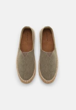 Pier One Espadrilles - Brown -Pier One b8b6a1b5c8f4462e91558b6bd6046520 scaled