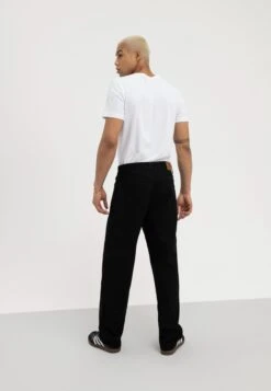 Pier One Relaxed Fit Jeans - Black Denim -Pier One bf404b2702f147db8268635cd2118982 scaled