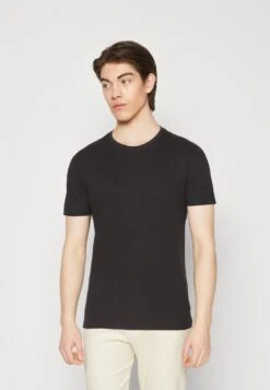 Pier One 5 Pack - T-Shirt Basic - Black/Light Blue/Khaki/Mint/Beige -Pier One c2b971c360f74878b73ca0fe7a2d2f6a scaled