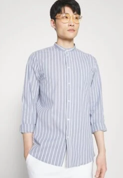 Pier One Muscle Fit Stand- Overhemd - Blue -Pier One c95aee840d27425d93f7825c3cd7c13d scaled