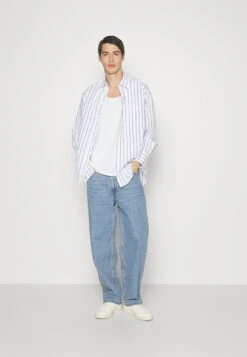 Pier One 5Pack - Top - White -Pier One ccdddca9e9e1410a9cf749cdf5986606 scaled