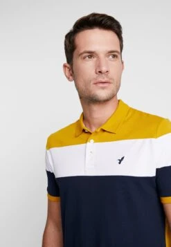 Pier One Poloshirt - Dark Blue/Mustard 9 Pier One Poloshirt - Dark Blue/Mustard -Pier One cf6c6e70fc1646b69c258ce52b28f46a scaled