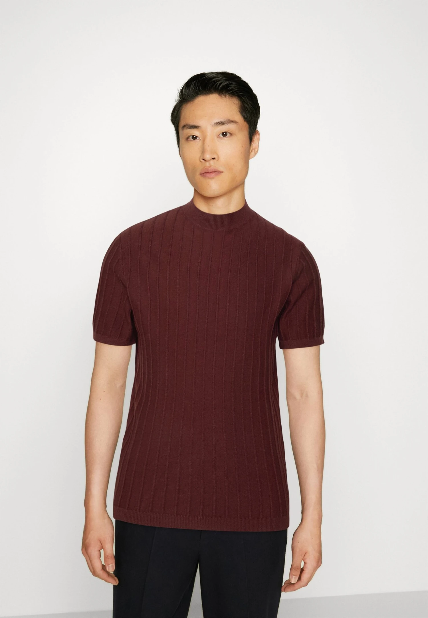 Pier One T-Shirt Print - Brown 1 Pier One T-Shirt Print - Brown