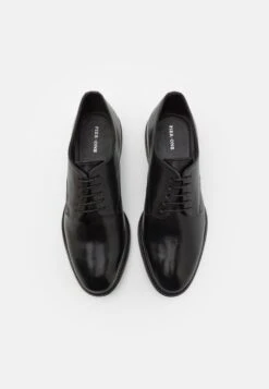 Pier One Leather - Veterschoenen - Black -Pier One d329b480fd9647fcb02de0ad52e20a04 scaled