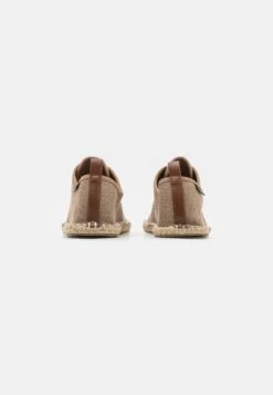 Pier One Sportieve Veterschoenen - Beige -Pier One d67a41eacb2b48d4940dc1a68500dacb scaled