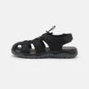 Pier One Leather - Outdoorsandalen - Black