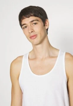 Pier One 5Pack - Top - White -Pier One ec5bc2dd2d9147d9bc96573cd46cd29a scaled