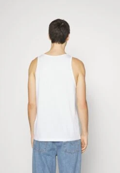 Pier One 5Pack - Top - White -Pier One f2adb8e19fa34d1a964b368fdee52e2d scaled